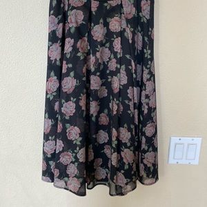 Rose MIDI Skirt